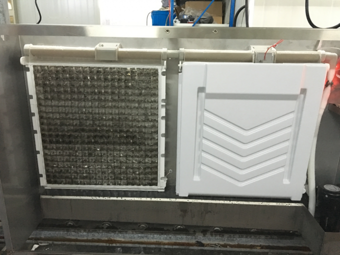 R134A เครื่องทำน้ำแข็งใสทรงเหลี่ยมเครื่องทำอากาศ / น้ำเย็น 28